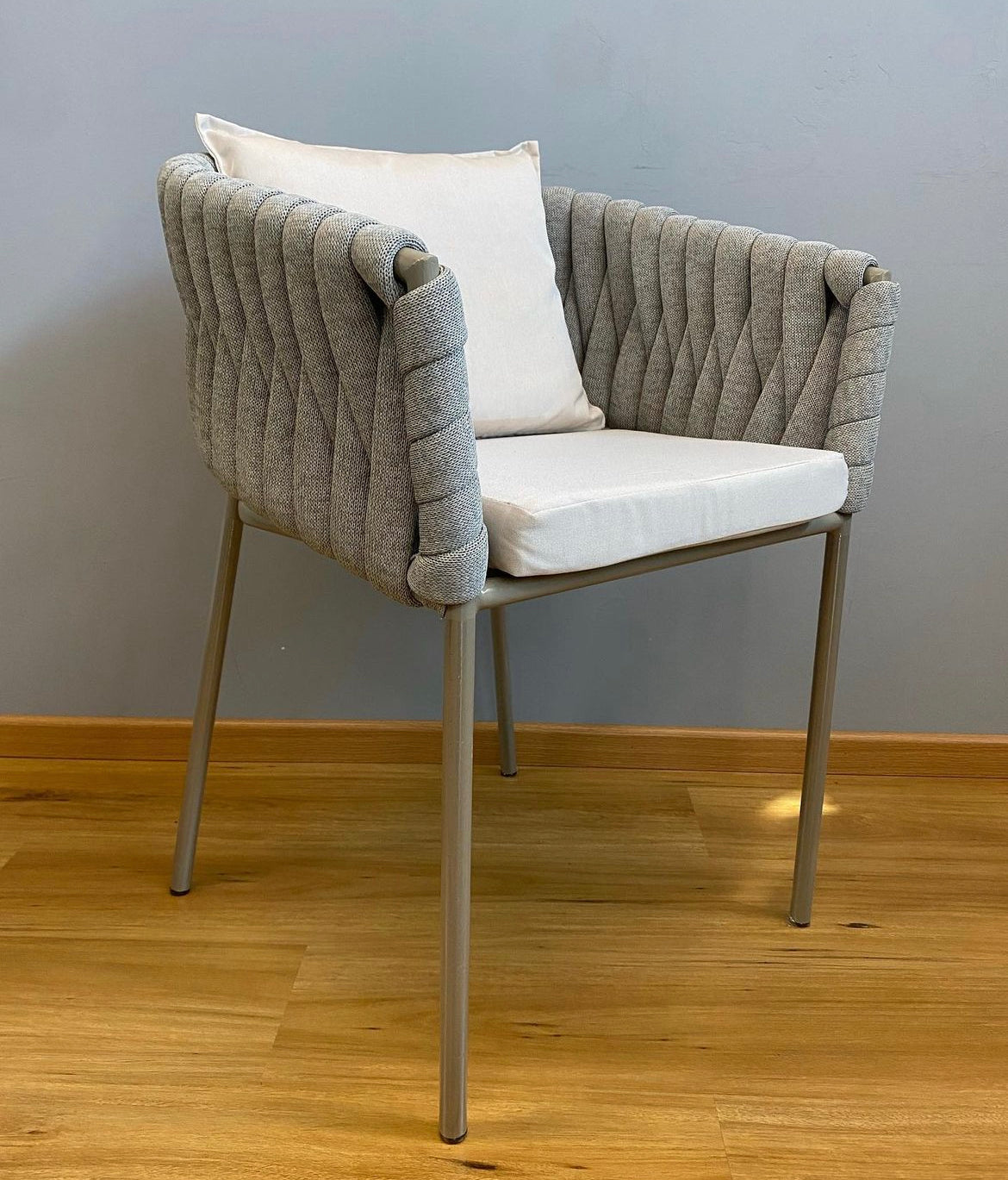 Silla Mila